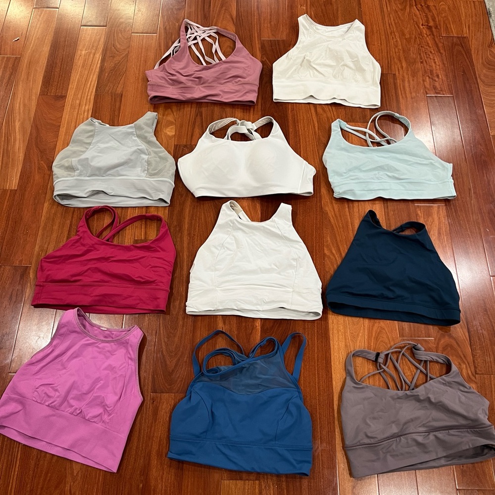 11 Lululemon bra lot size 8-10 with one 38d bra.